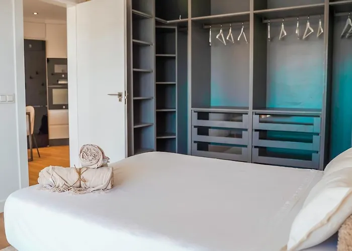 ¡piso De Lujo A 200 Metros De La Playa! - アパート